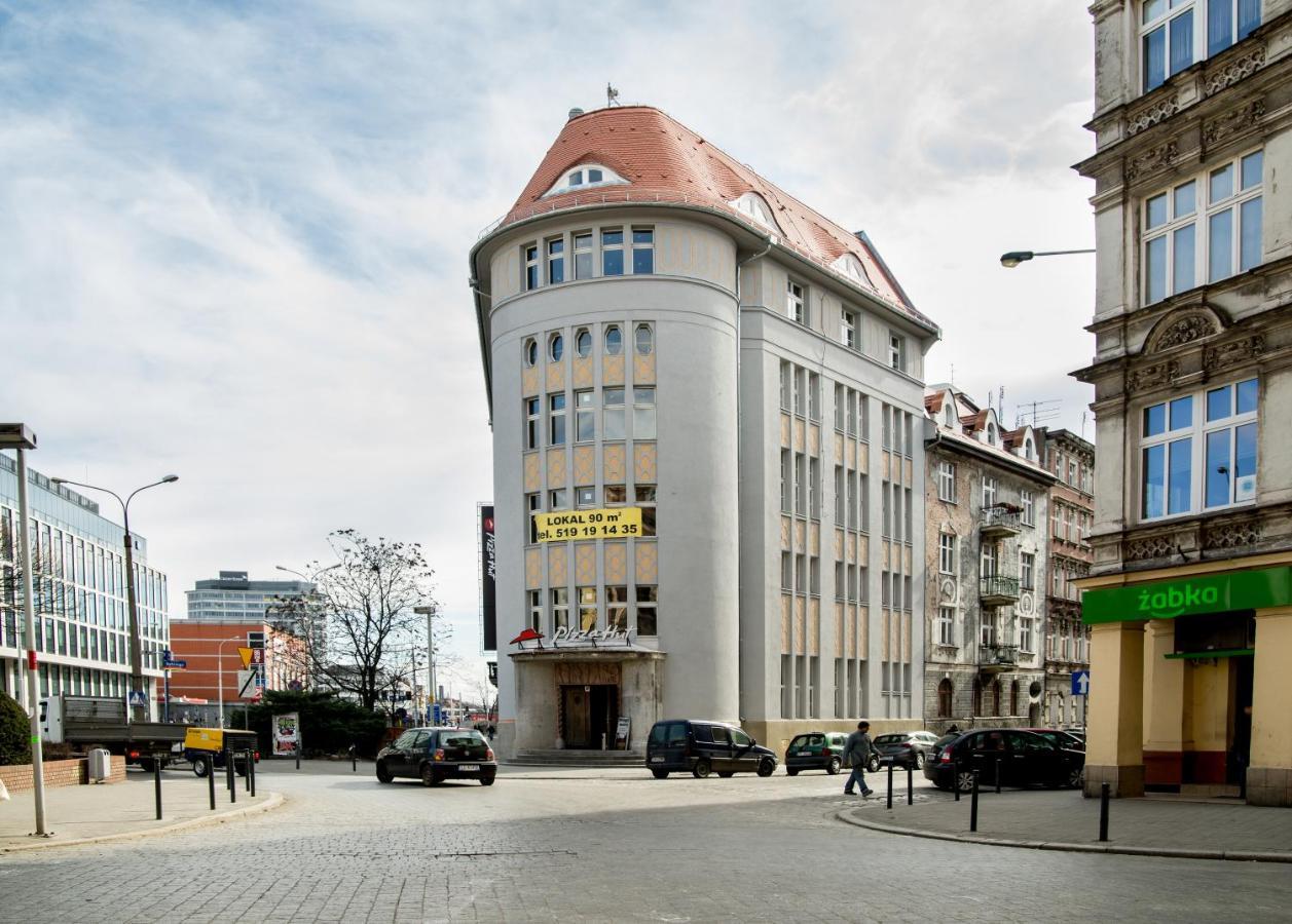 Max Berg Hostel Wrocław Eksteriør billede